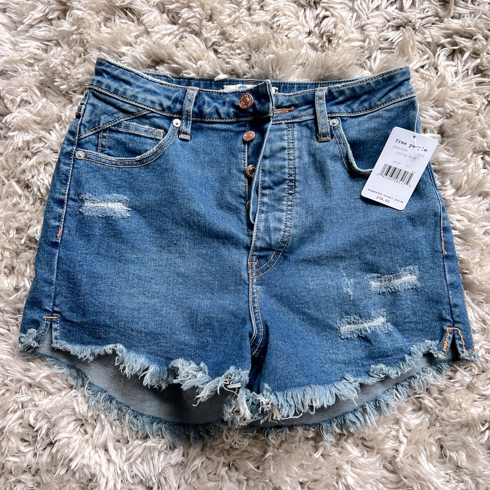 Free people - We The Free Crvy Vintage High Rise Short in Lolita Blue - size 27